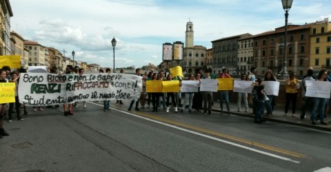 Contro il nuovo ISEE, bloccato il traffico sul Lungarno